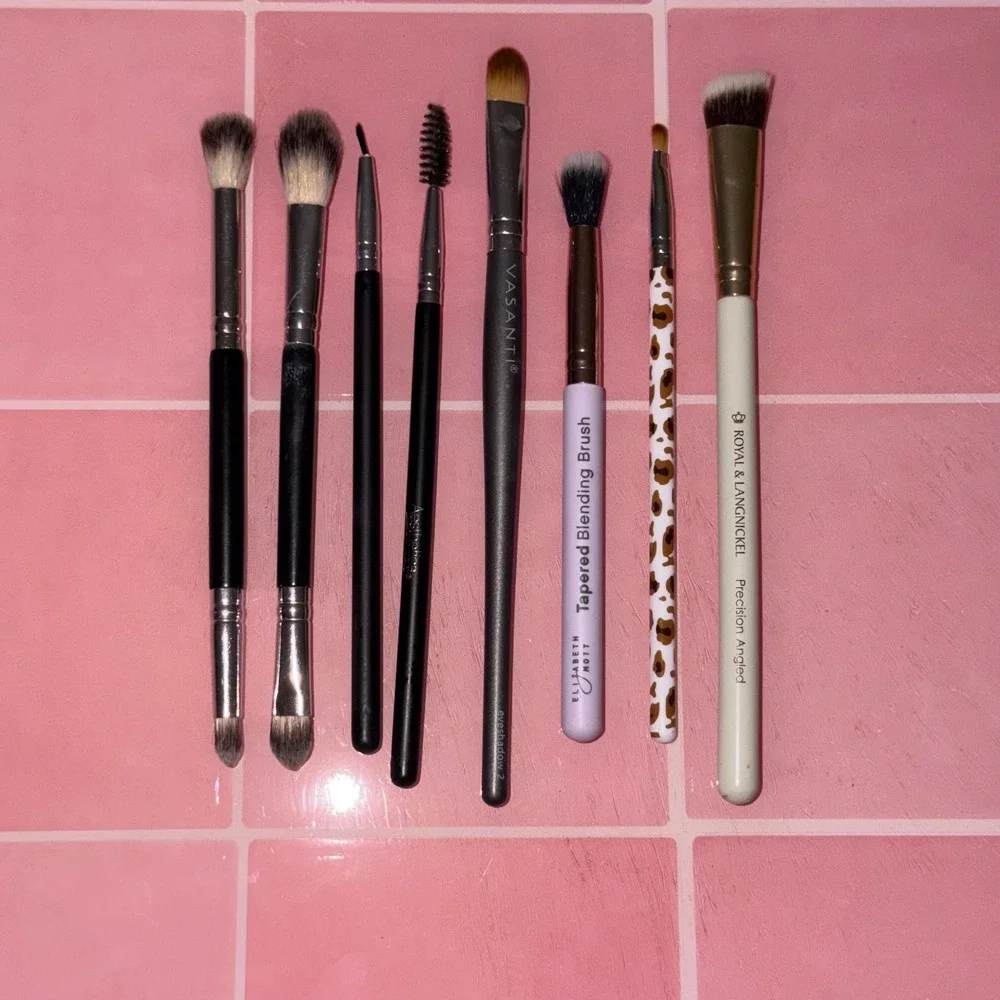 Makeup Brush Lot Vasanti Elizabeth Mott Royal Langnickel Aesthetica 8pc Set